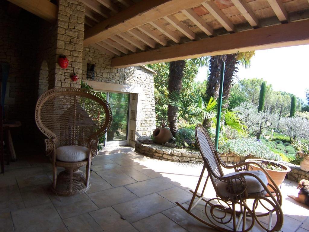 Lou Granos Bed & Breakfast Gordes Exterior photo